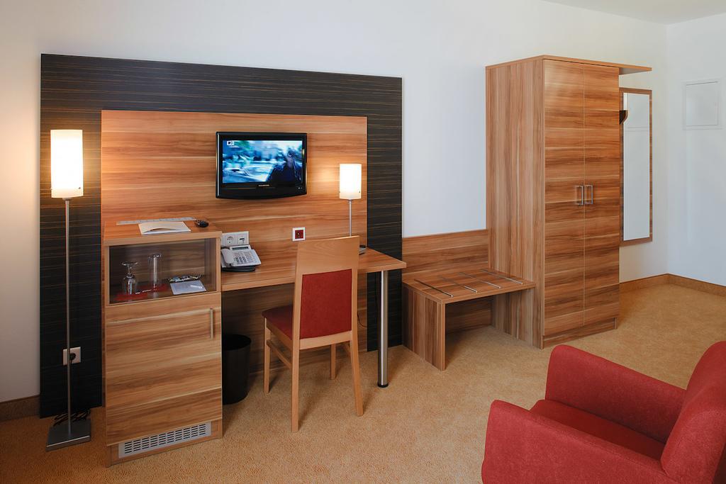 דיסבורג Hotel Sittardsberg מראה חיצוני תמונה