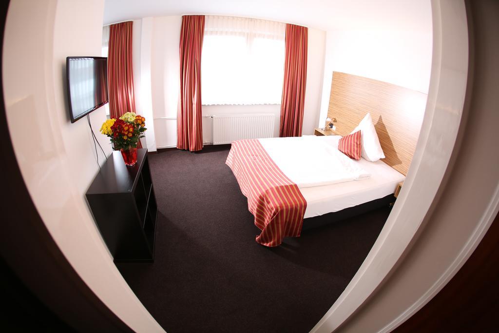 דיסבורג Hotel Sittardsberg מראה חיצוני תמונה