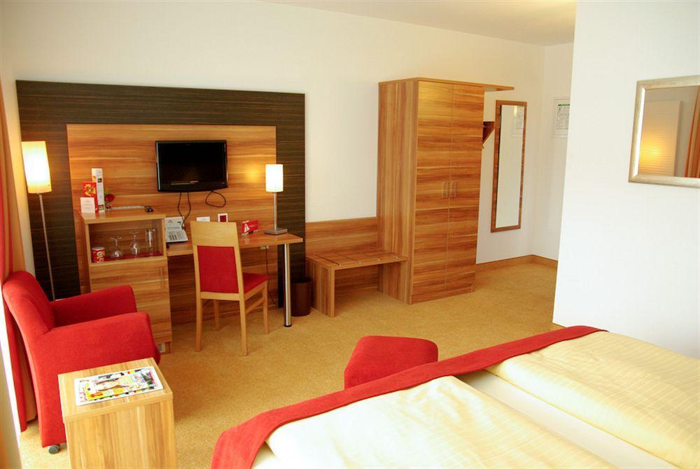 דיסבורג Hotel Sittardsberg מראה חיצוני תמונה