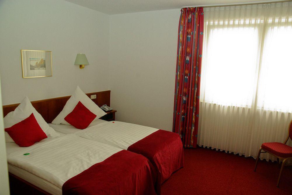 דיסבורג Hotel Sittardsberg מראה חיצוני תמונה